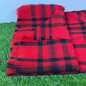 Banana Republic Plaid Red and Black Checkered Scarf Fringed Unisex 75 x 25 Inch
